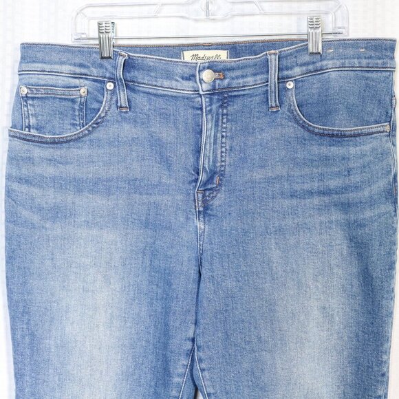 Madewell Kick Out Jeans Women's 32 Mid Rise Raw Hem Flare Stretch Medium Wash - Picture 3 of 13
